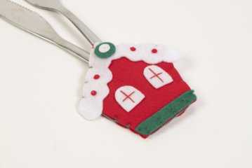 addobbo/segnaposto casetta in pannolenci