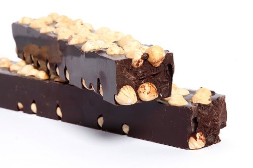 mezzo metro di cioccolato latte + nocciole 700g